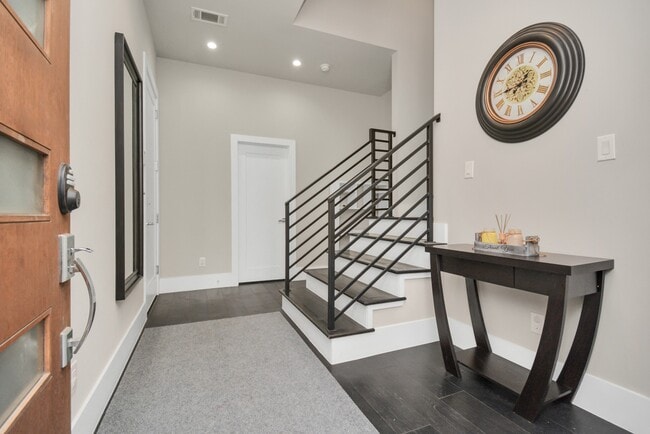 Building Photo - 1617 Wheeler Ave