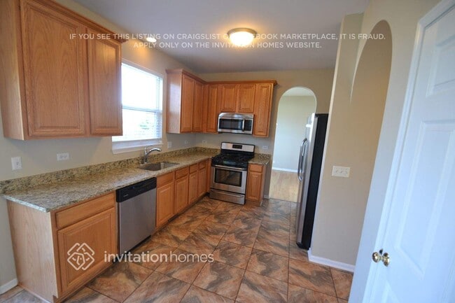 Building Photo - 11550 Olympic Dr