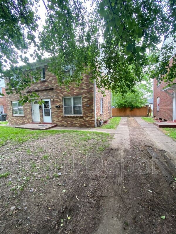 Building Photo - 1140 Bayard Park Dr