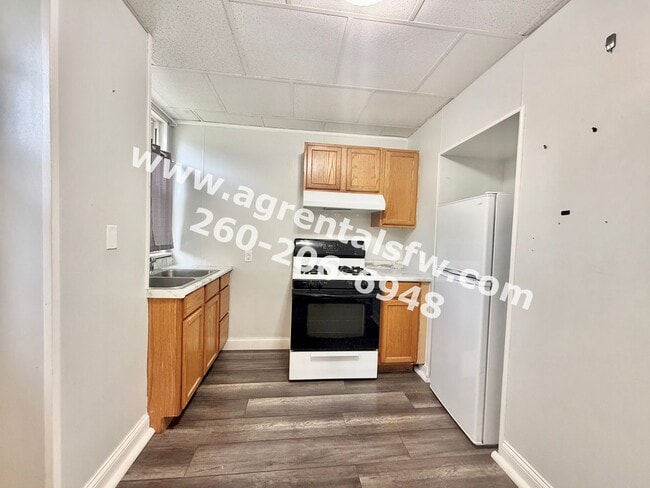 Foto del edificio - 1711 W Main St