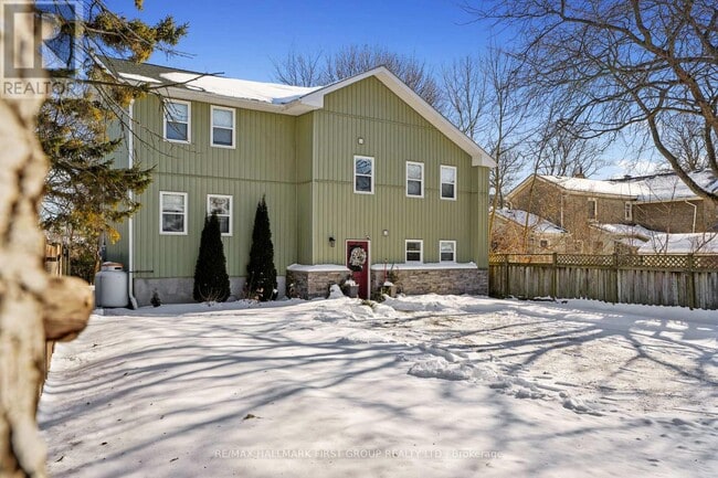 Building Photo - 254 St Andrews Ln