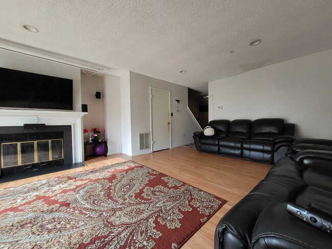 Living Room - 176 Thoreau Dr