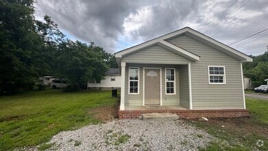 Building Photo - 108 Bailey Ave