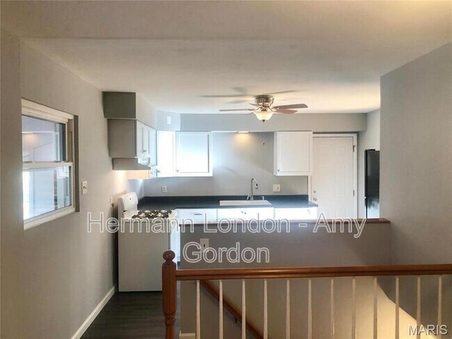 Foto del edificio - 10729 Waycroff Dr