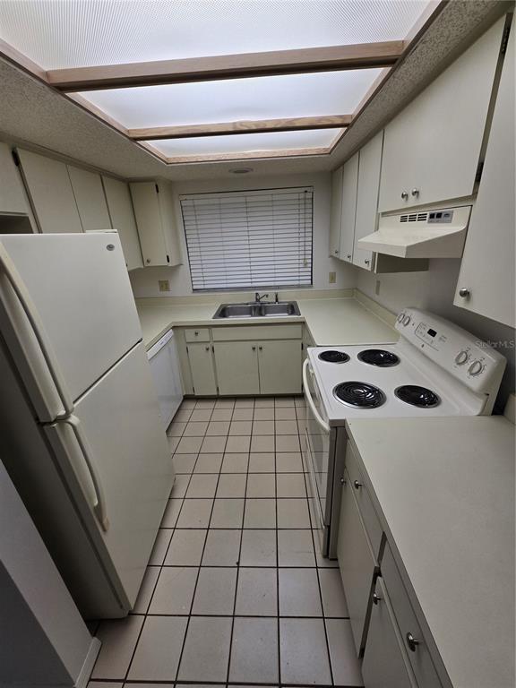 Building Photo - 5911 Idle Forest Pl