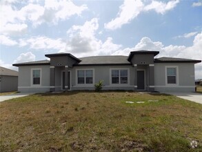 Building Photo - 646 Desmoines Ct
