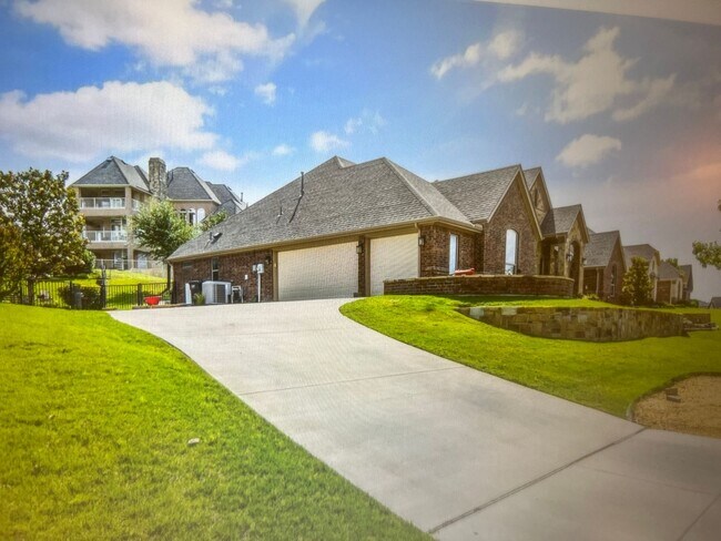 Foto del edificio - Eagle Mt-Saginaw ISD Beautiful Custom Home...