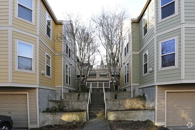 Lair Hill Park - Lair Hill Park Apartments