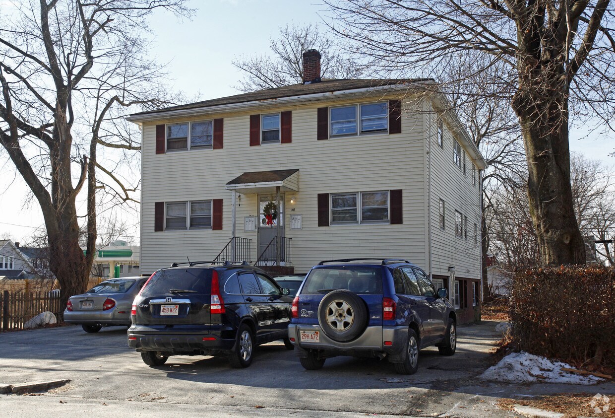 Building Photo - 107 Puritan Ave