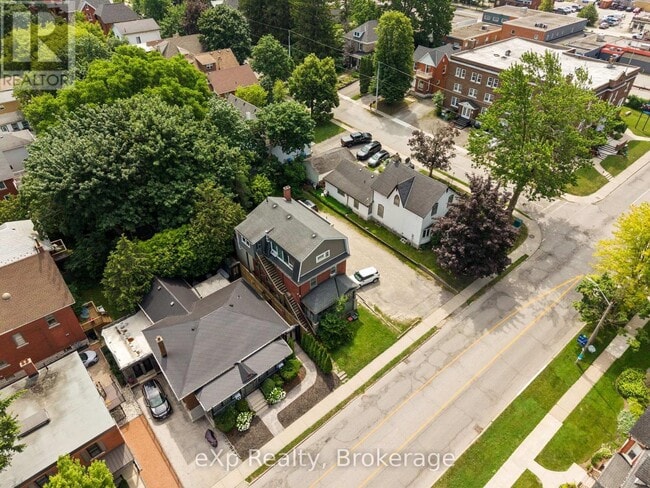 Building Photo - 31 Waterloo St S