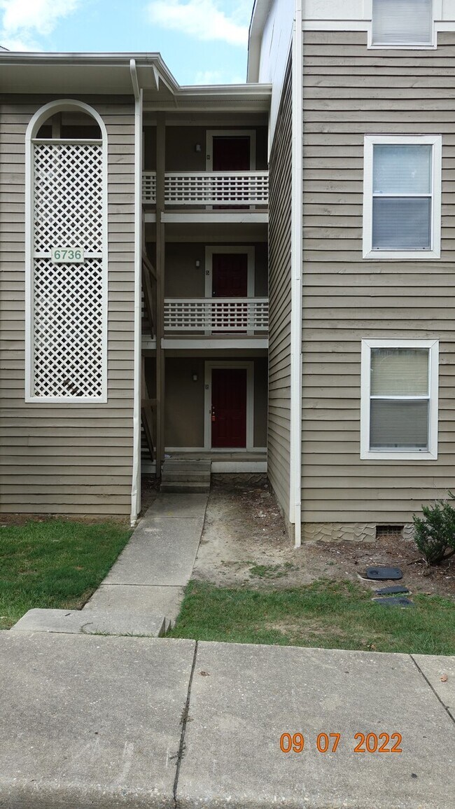 Building Photo - 6736 Willowbrook Dr