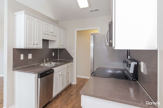 Building Photo - 2117 Sebastiani Drive, Charlotte, NC 28214