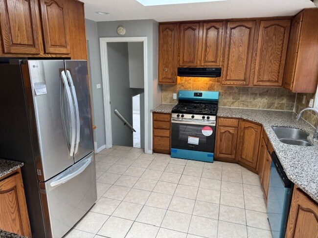 Foto del edificio - Charming 3 bedroom 2 bathroom Single Famil...