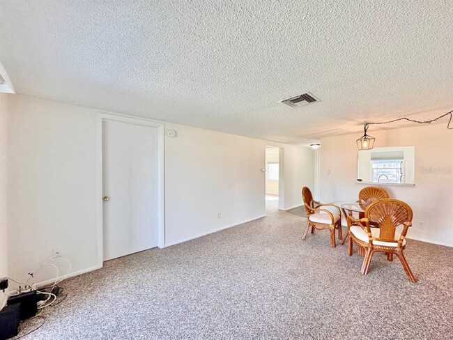 Building Photo - 3422 Trophy Blvd