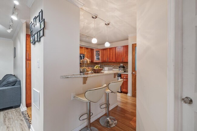 Foto del edificio - 6040 Boulevard E