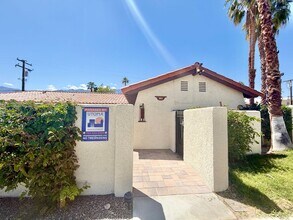 Building Photo - 561 Desert View Dr