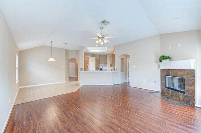 Building Photo - 5806 Cedar Field Way