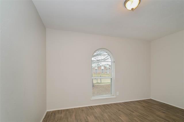 Building Photo - 9017 Willowbrook Dr