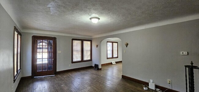 Building Photo - 1294 Winston Rd