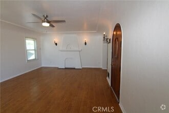 Building Photo - 431 N Olive Ave