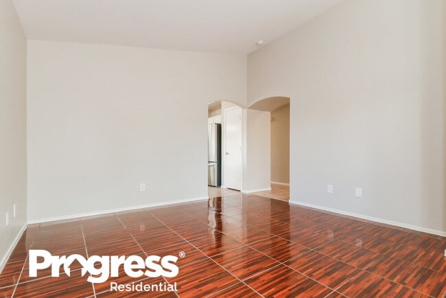 Building Photo - 4135 N 112th Ave
