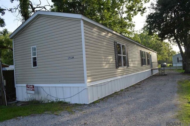 Building Photo - 17139 LA HWY 44