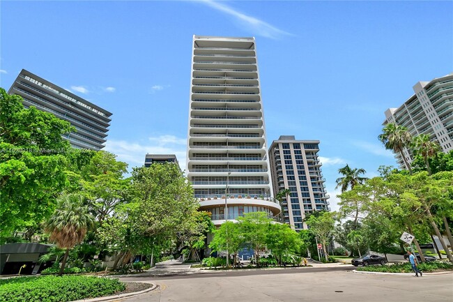 Foto del edificio - 2655 S Bayshore Dr