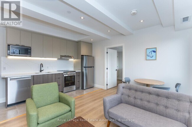 Photo du bâtiment - 1000 Bathurst St