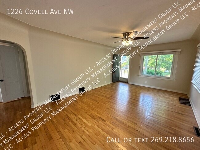 Foto del edificio - 1226 Covell Ave NW