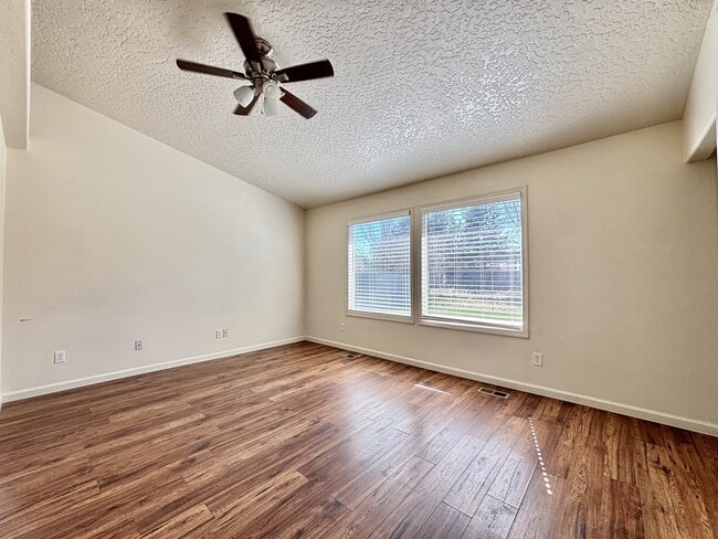 Building Photo - 10977 W Altair St