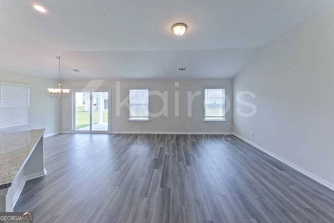 Building Photo - 105 Bluff Rd