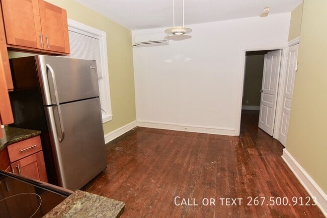 Building Photo - Lovely Junior 1BR / 1BA Apartment Availabl...