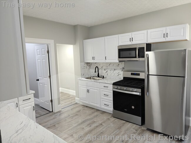 Building Photo - 108 Highland Ave