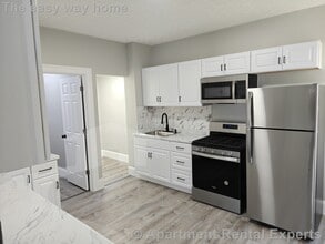 Building Photo - 108 Highland Ave