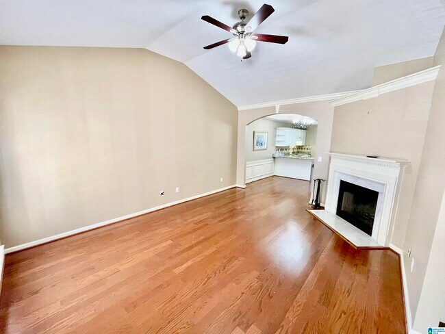 Foto del edificio - 183 Hayesbury Ct