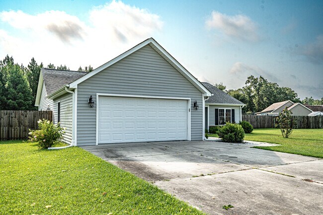 Foto del edificio - 85 Plantation Oaks Dr