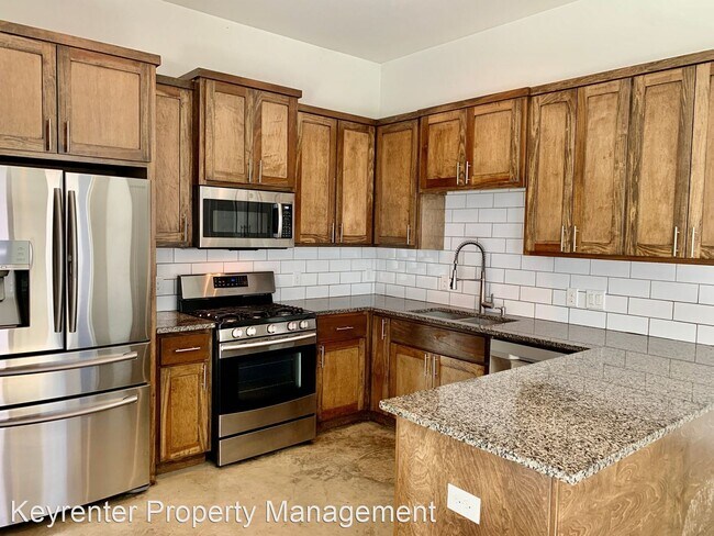 Foto del edificio - 2 br, 2.5 bath House - 802 Valdez St #B