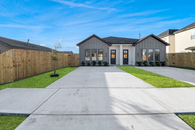 Foto del edificio - 3909 Maggie St