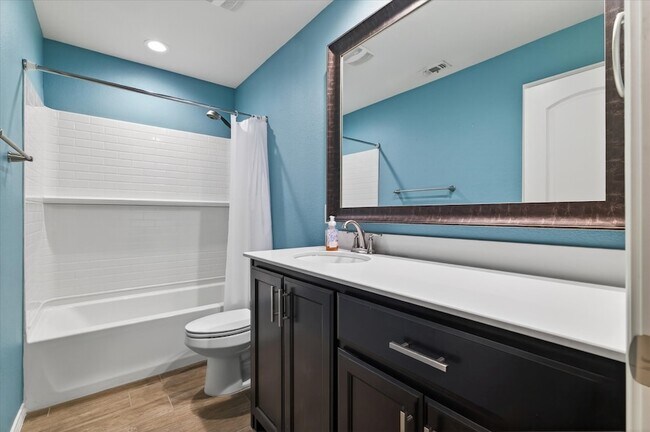 Foto del edificio - 628 Presidio St