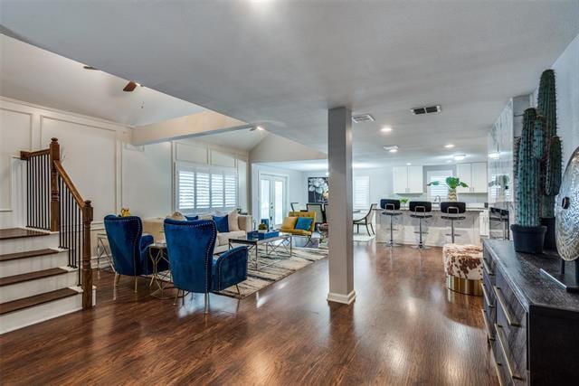 Foto del edificio - 6912 Taylor Ln