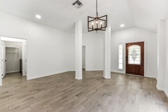 Building Photo - 13021 Castlewind Ln