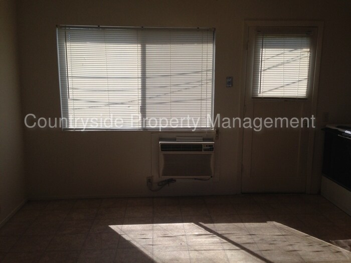 Foto del edificio - 4006 Sunny Rd