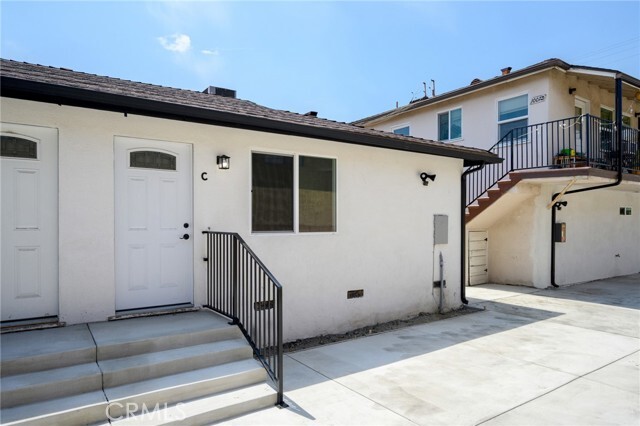 Building Photo - 1007 W Angeleno Ave