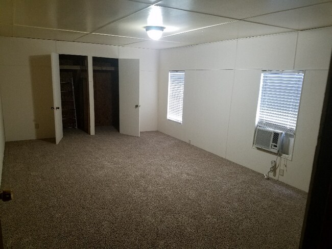 Foto del edificio - 11743 Simmons Rd