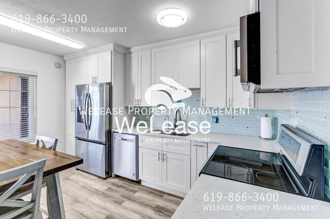 Building Photo - 5051 La Jolla Blvd