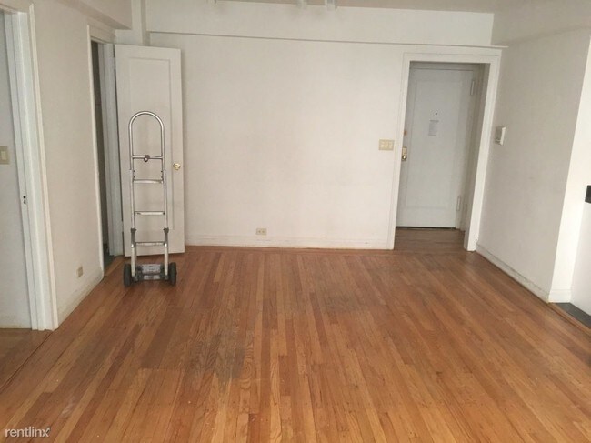 Building Photo - 2 br, 2 bath  - 340 E 43rd St