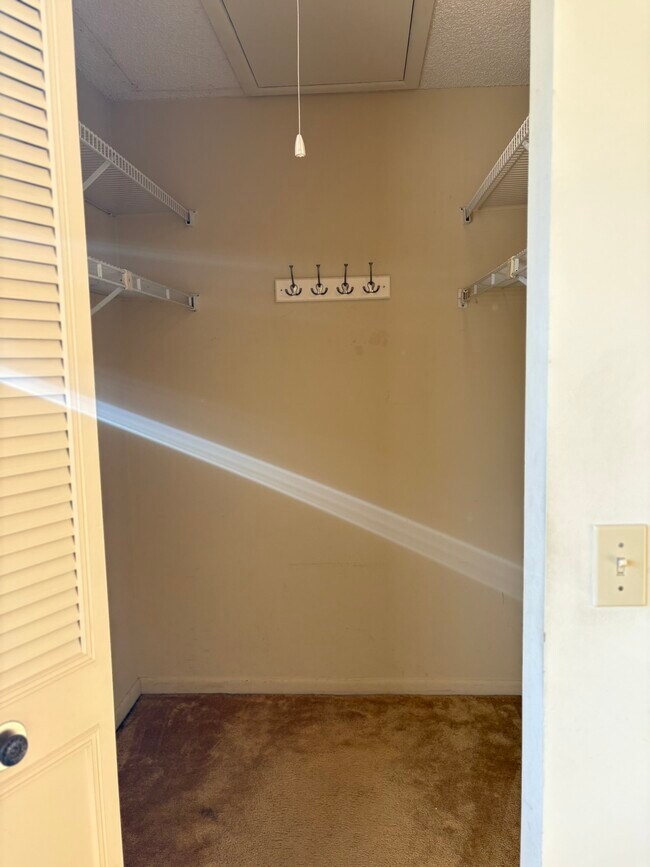 Foto del edificio - 503 Shady Pine Way
