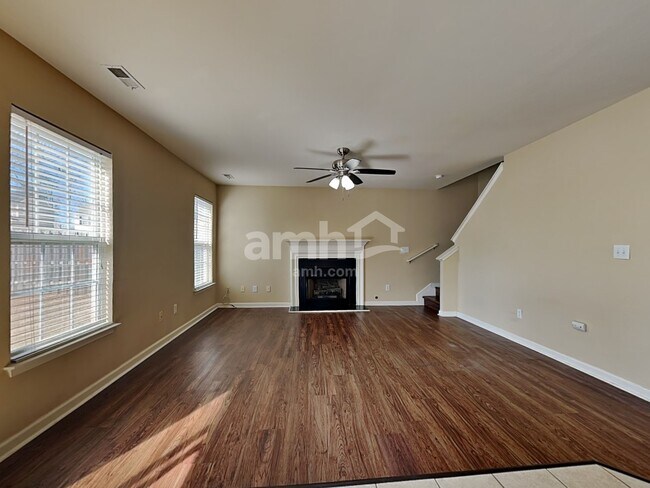 Building Photo - 4 Comesee Ct