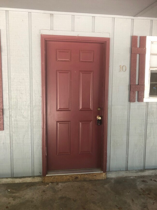 Foto del edificio - 43334 Happywoods Rd Exd