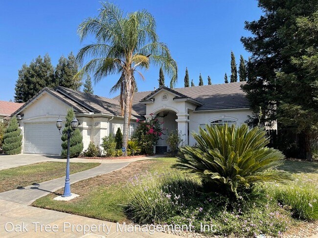 Building Photo - 4 br, 2 bath House - 9718 N. Sierra Vista ...